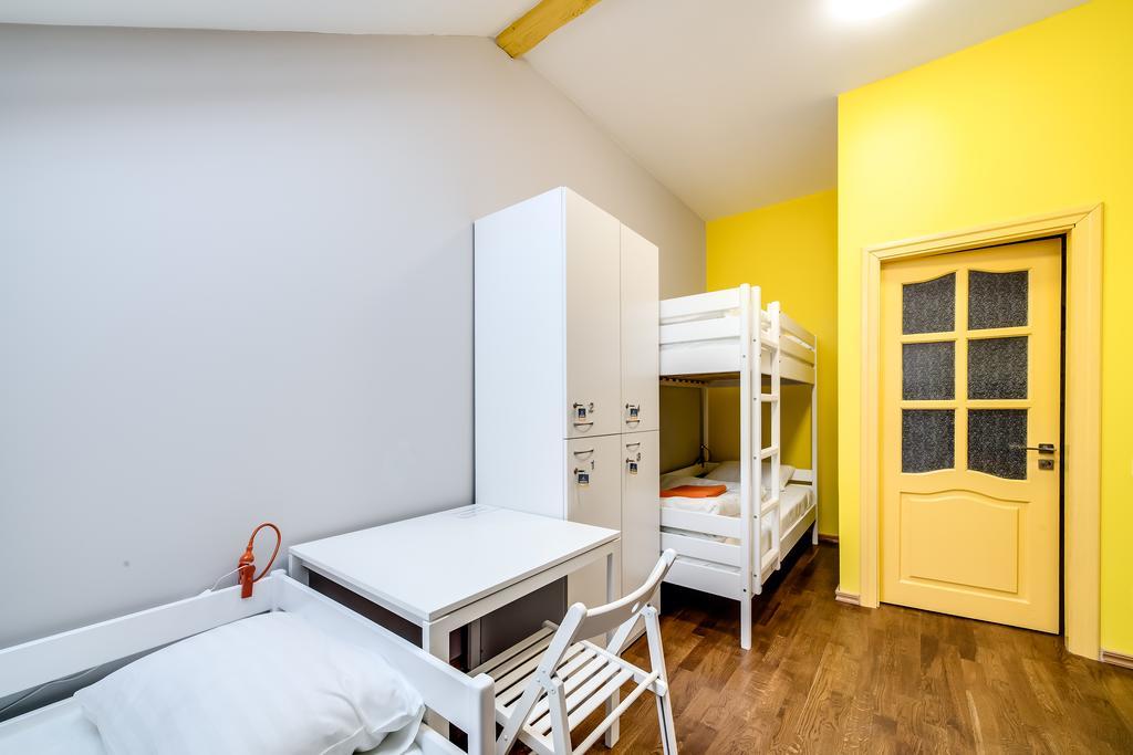 Park Plus Hostel Lviv Bilik gambar